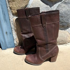 Timberland women’s waterproof boots size 6